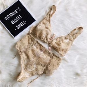 Victoria’s Secret nude applique bridal set - S/XS